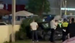 В Сочи автомобиль вылетел на тротуар и сбил насмерть 17-летнюю девочку