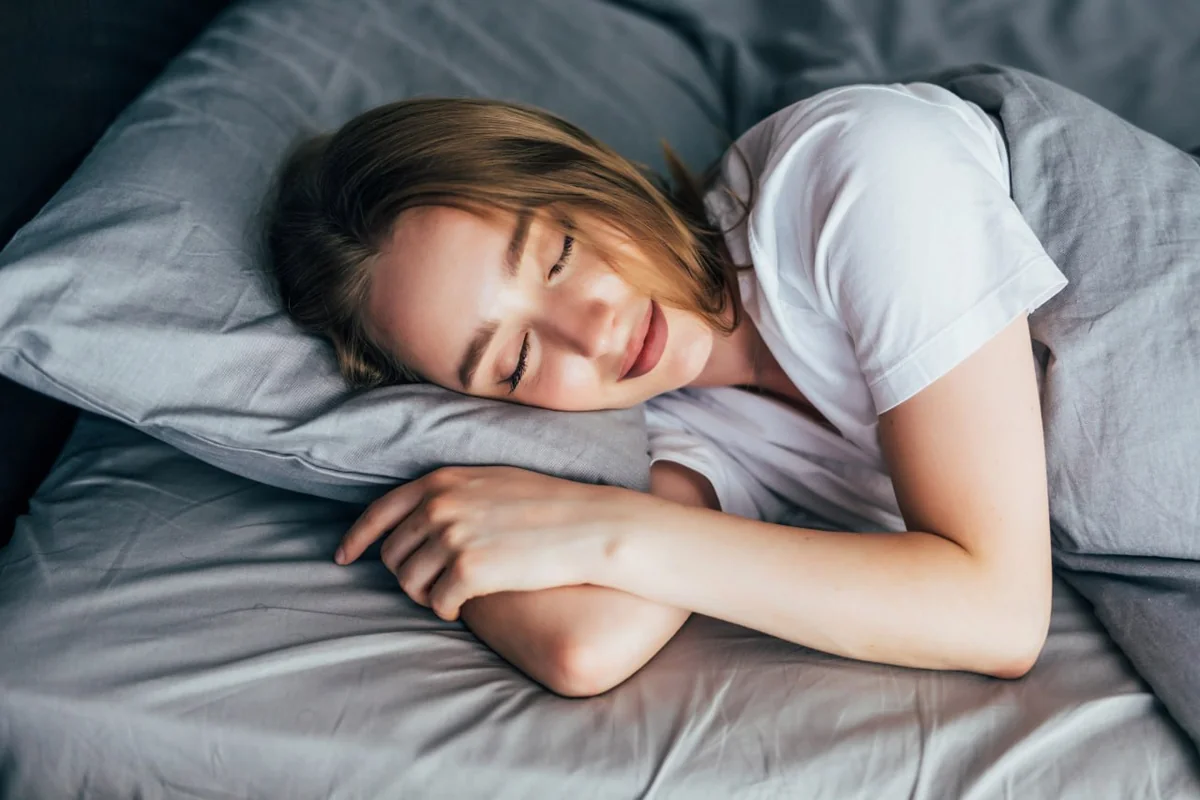 https://www.magnific.com/free-photo/woman-sleeping_15181005.htm