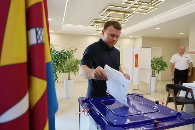 Вице-губернатор Кубани Евгений Пергун проголосовал на выборах депутатов Госдумы