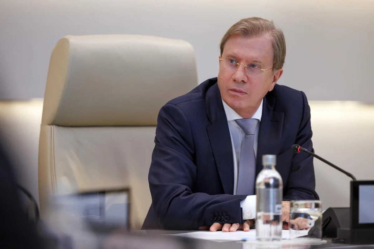 Владимир Путин освободил Виталия Савельева от должности вице-премьера РФ