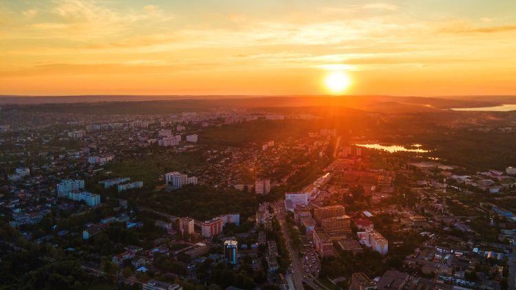Солнечная пауза прервалась: звезда готовит осеннюю магнитную бурю