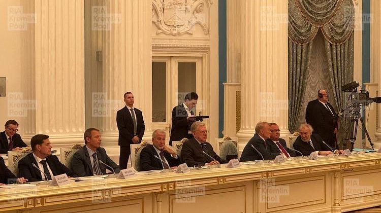 Абрамович вновь в Кремле! Станет ли миллиардер переговорщиком в Стамбуле?