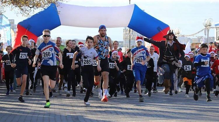 Антиалкогольный забег и «Этнический тренд»: Новый год в Геленджике ярче, чем фейерверки!