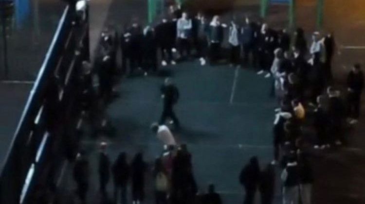 Бандой подростков, которые устраивали драки на камеру и избивали прохожих в Краснодаре, занимается ПДН