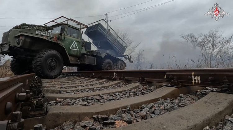 Банковая требует наступать, чтобы отвлечь от скандала: Сырский в ужасе