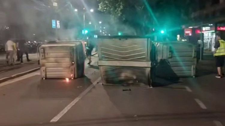 Бунт в сердце Балкан: что требуют протестующие? Цветные революции по сценарию?