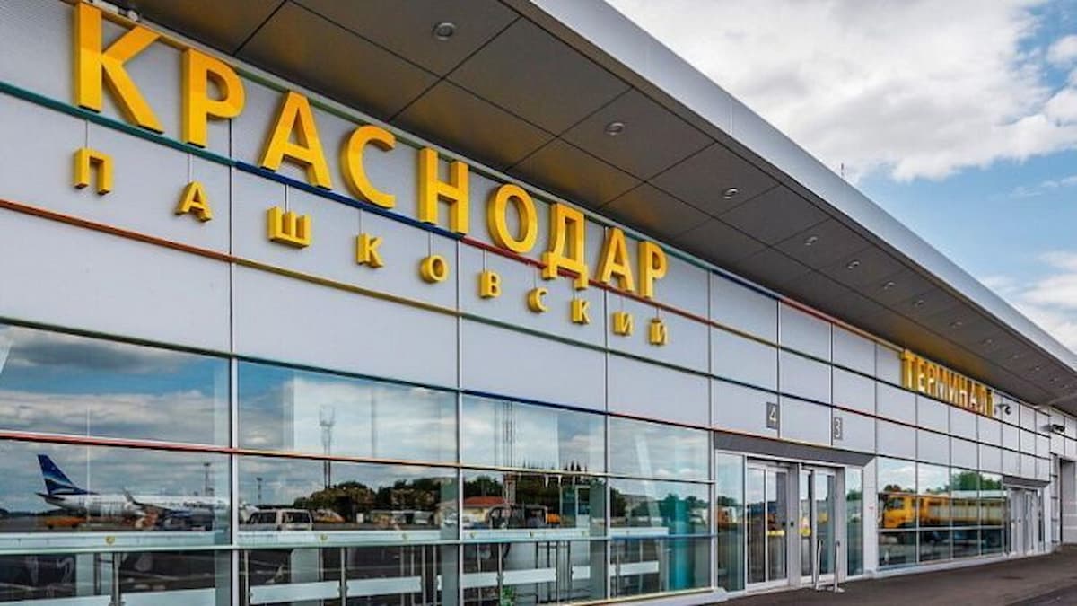 В аэропорту Краснодара сняли ограничения на прием и выпуск самолетов
