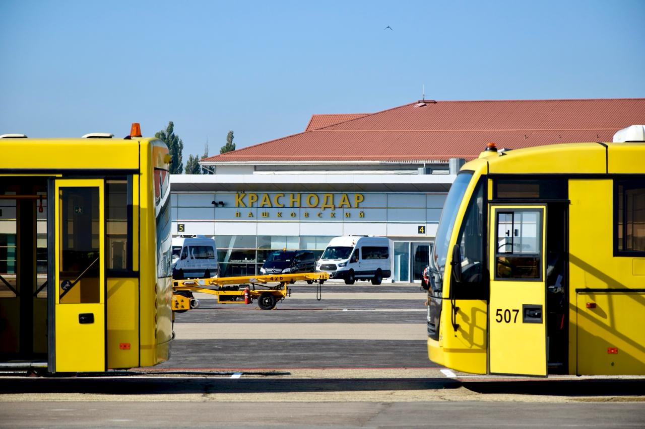 В аэропорту Краснодара ограничили полеты из-за беспилотной опасности