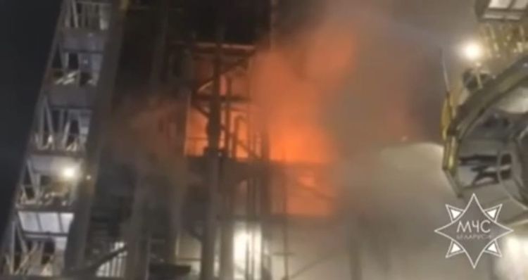 В Белоруссии пожар на Новополоцком НПЗ: что известно о причинах?