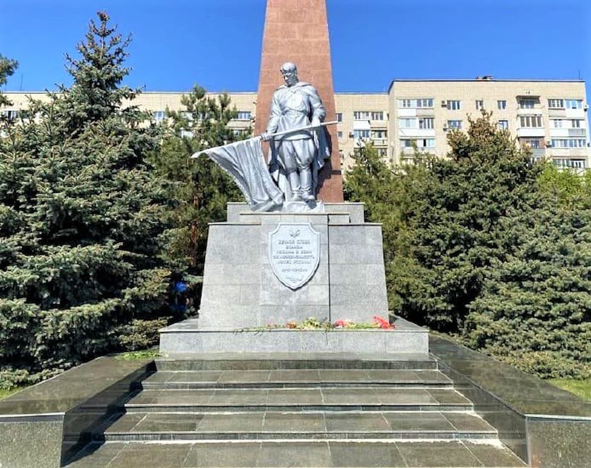 В Краснодаре отреставрировали мемориальный комплекс на Всесвятском кладбище