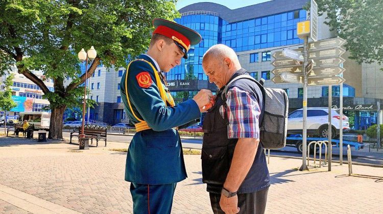 В Краснодаре уже раздают Георгиевские ленты: где можно получить