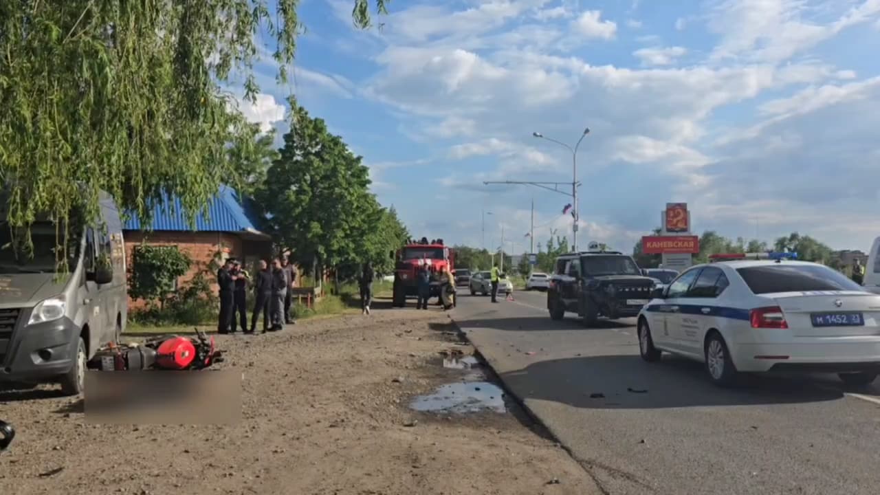 В Краснодарском крае мотоциклист погиб, влетев в «Газель»