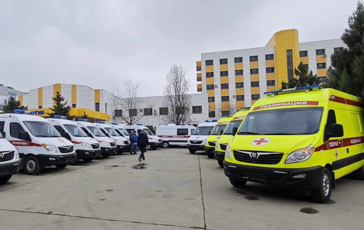 В медучреждения Кубани передали 48 новых автомобилей скорой помощи