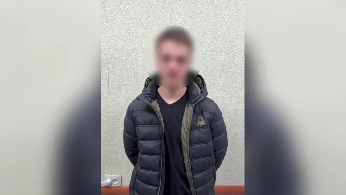 В Новороссийске справившего нужду возле здания МВД парня арестовали на 3 суток