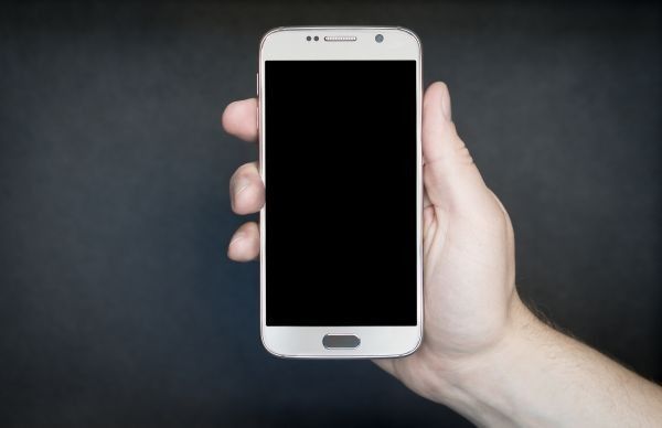 В России могут появиться «белые смартфоны»: что это такое и для чего?