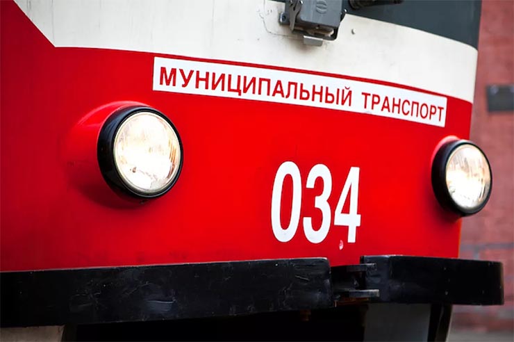 В центре Краснодара изменилось движение 4 трамвайных маршрутов утром в час пик