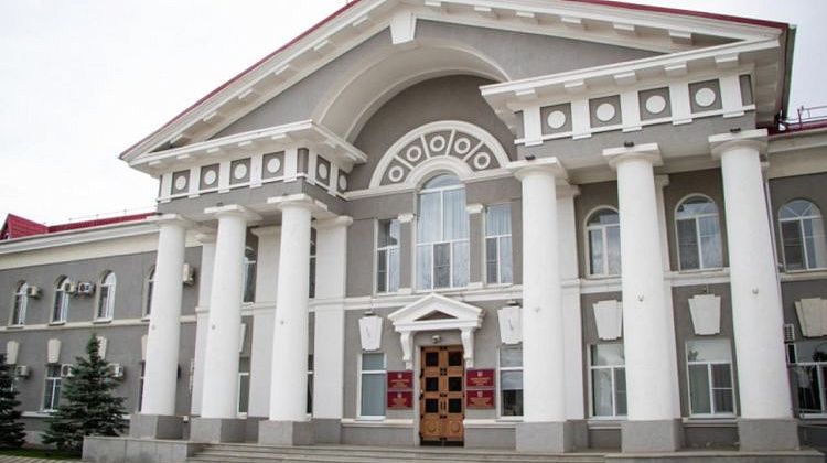 в шаге от трагедии! Рюкзак смерти у мэрии Волгодонска -студентка в роли живой бомбы