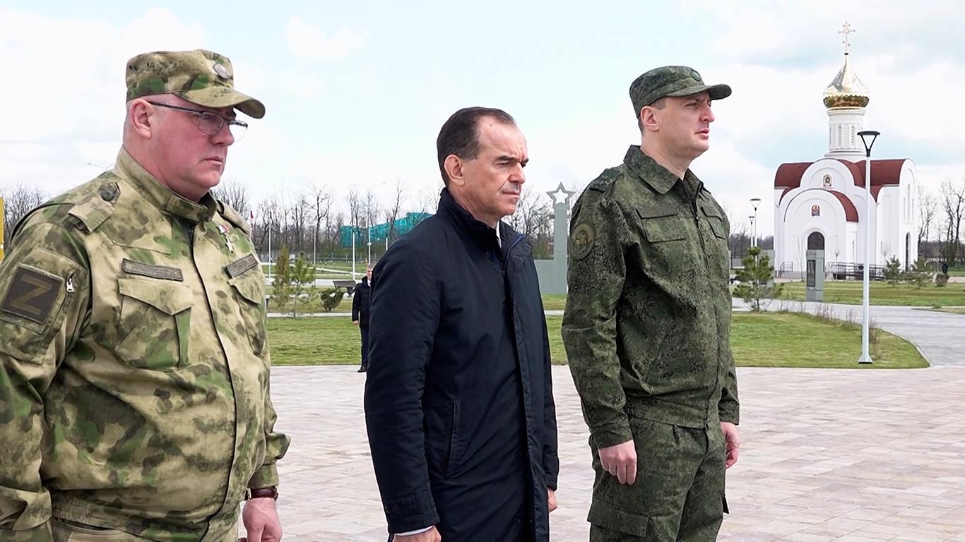 Вениамин Кондратьев посетил слет поисковых отрядов СК в Краснодаре