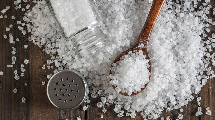 Вред соли: признаки ее переизбытка