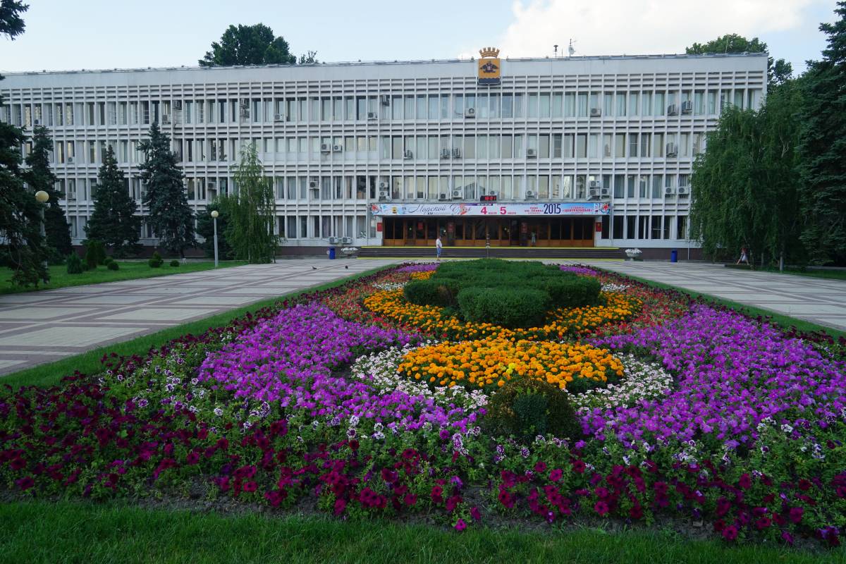 Гордума Новороссийска разрешила совмещать герб города с медалью «Золотая звезда»