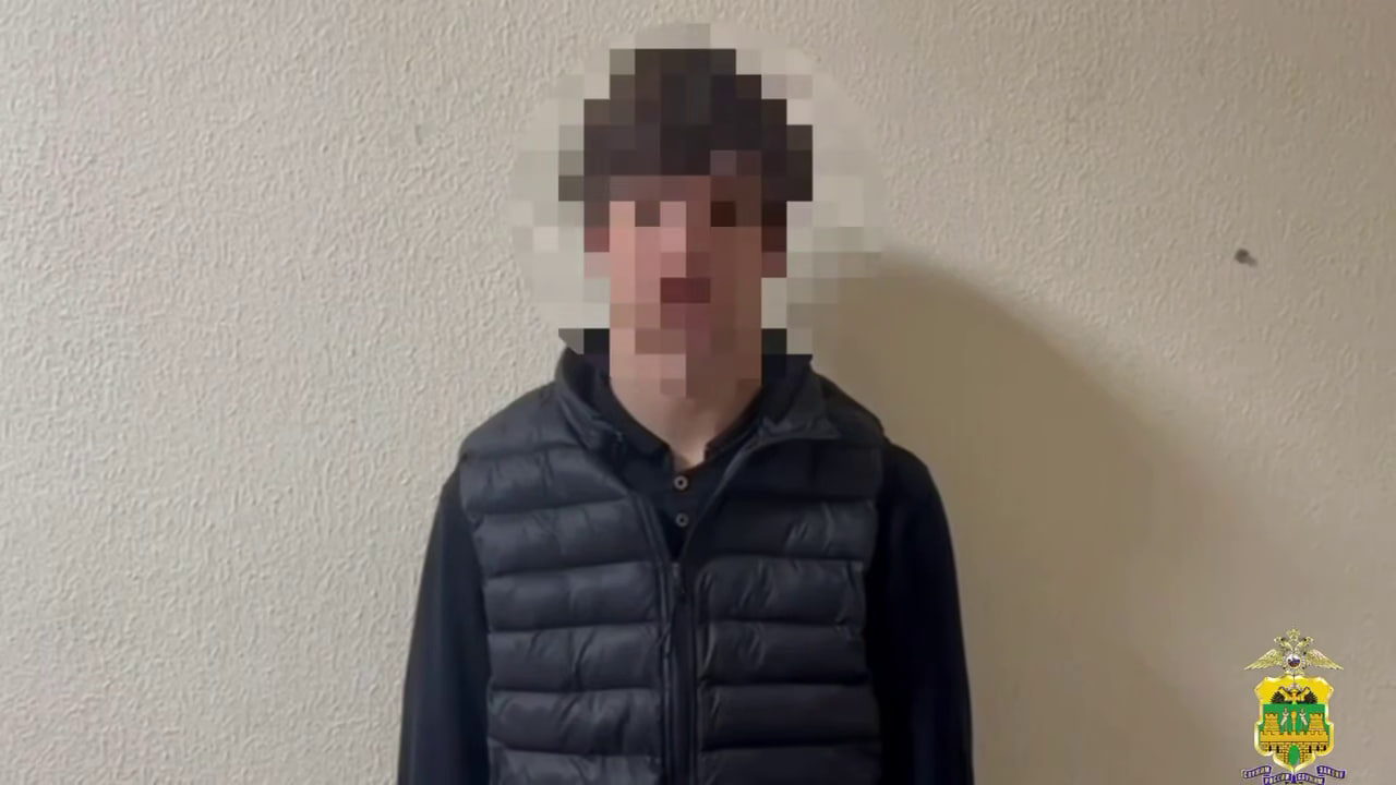 Группа подростков избила мужчину в ТЦ в Сочи, полиция проводит проверку