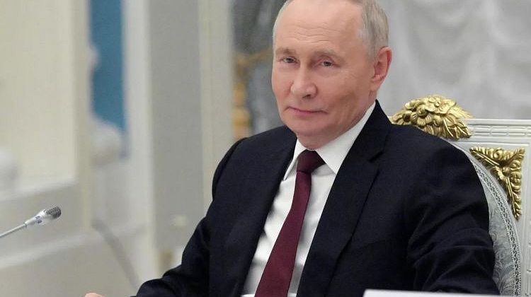 Два миллиона голосов: что волнует россиян на прямой линии с Путиным