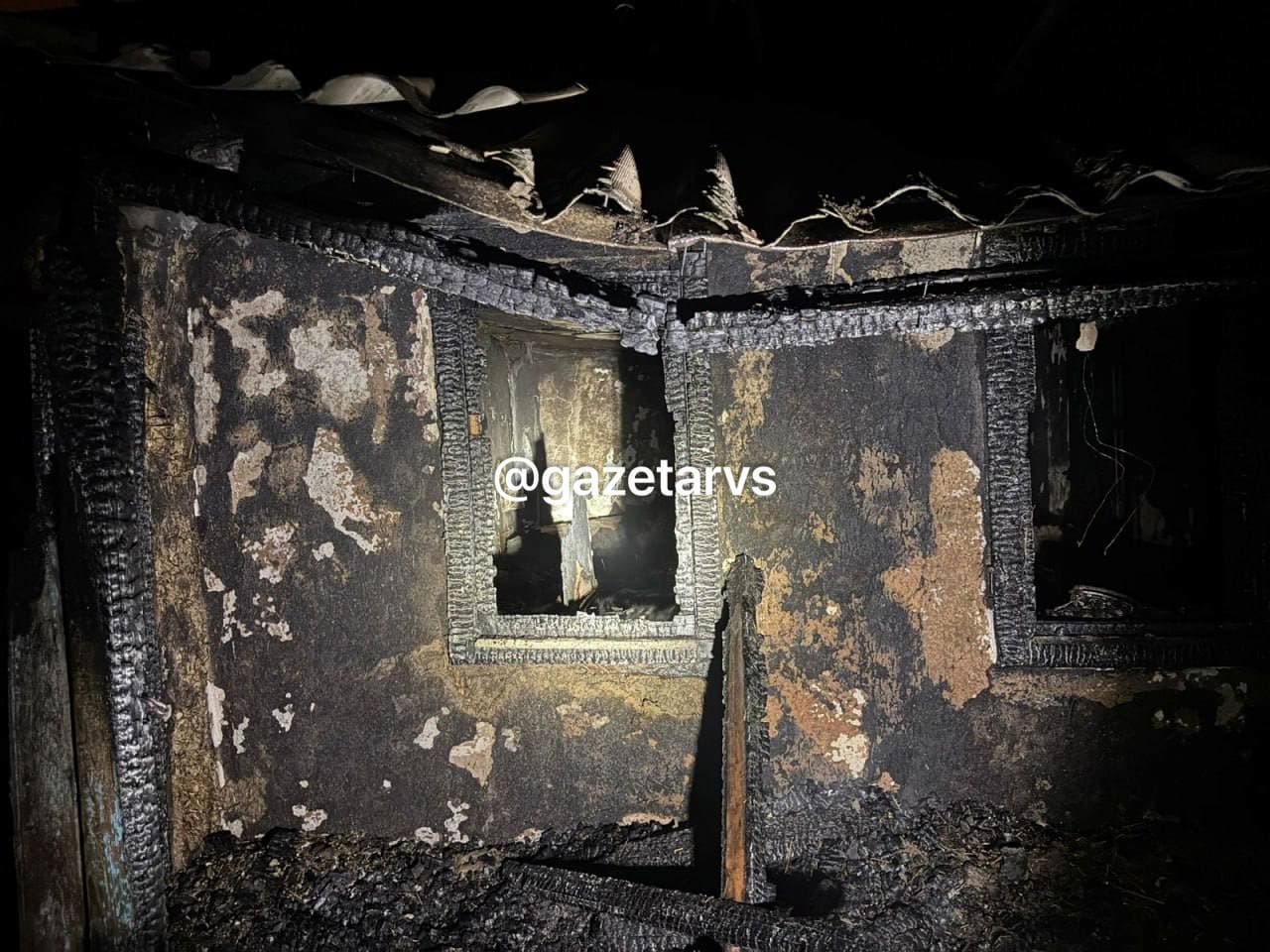 Двое мужчин погибли в пожаре из-за тлеющей сигареты в Динском районе