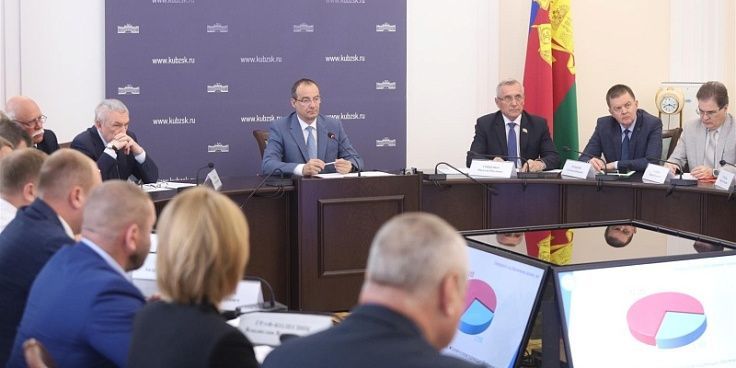 Депутаты ЗСК обсудили обеспечение жильем детей-сирот с использованием жилищных сертификатов