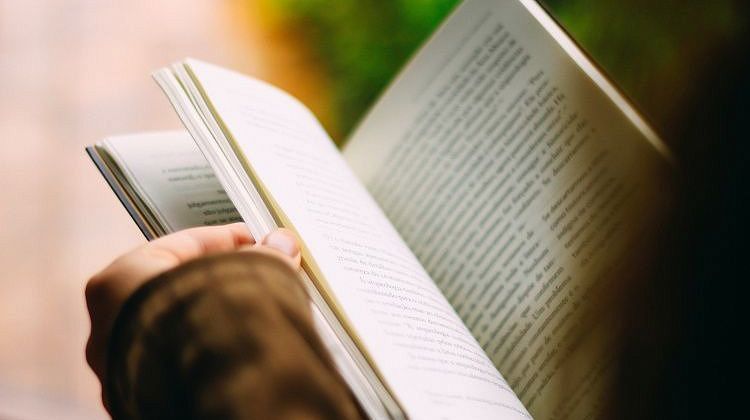 Есть ли шанс увлечь ребенка чтением в мире клипов, мемов и мгновенного дофамина