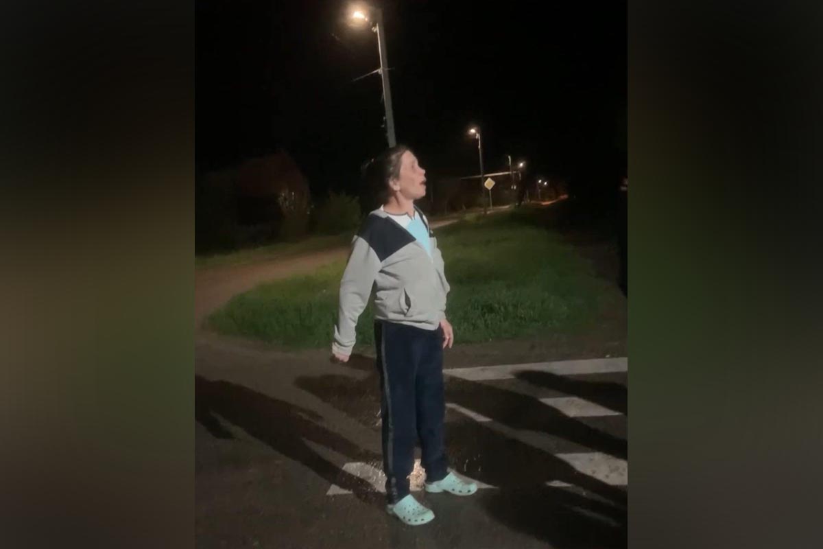 Женщина с ножом напугала жителей Курганинска