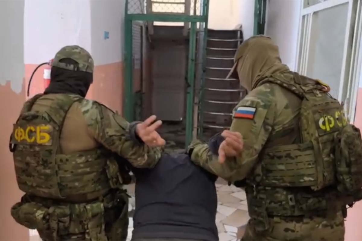 Жителя Туапсе задержали по подозрению в финансировании ВСУ через криптовалюту