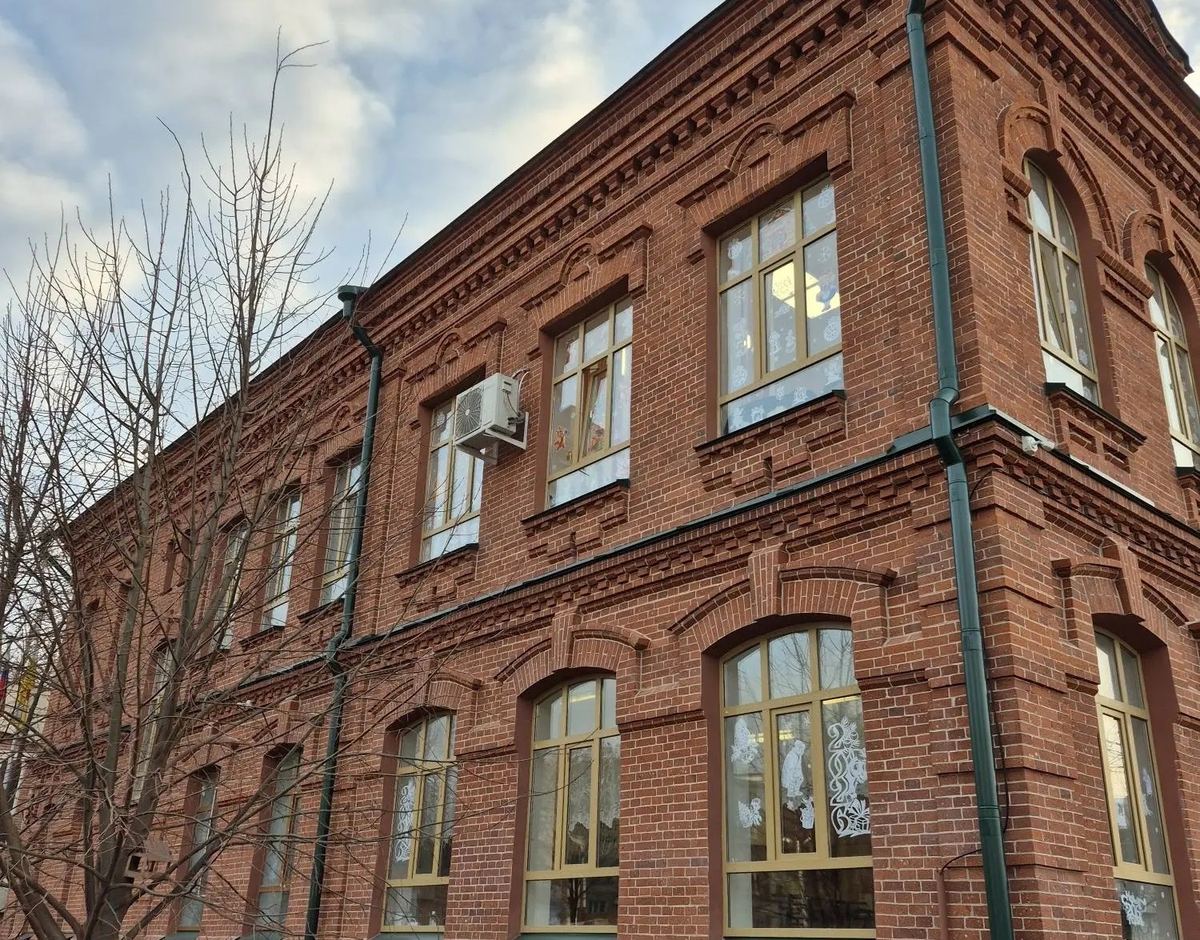 Здание лицея № 12 имени Антона Макаренко отреставрировали в Краснодаре