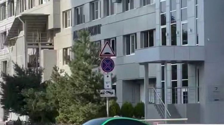 Зелёная "бэха" и чёрная полоса: что грозит лихачу после уличного шоу