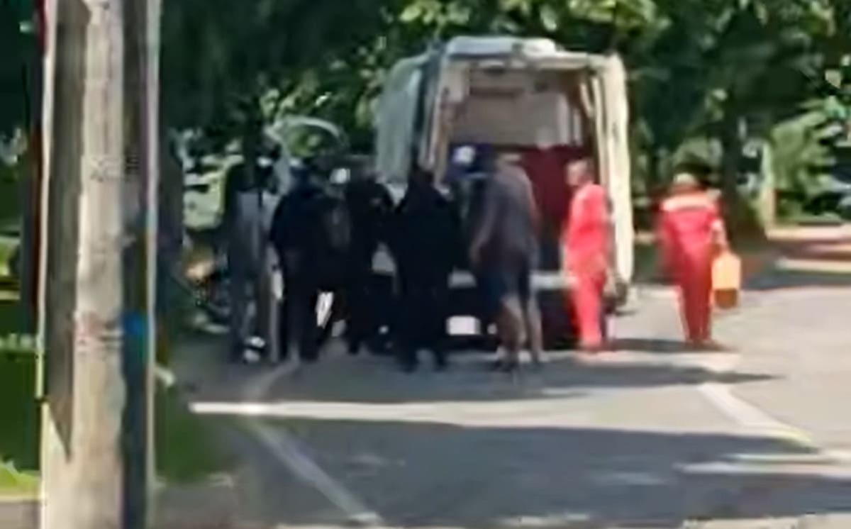 Иномарка сбила ребенка на самокате на пешеходном переходе в Краснодаре