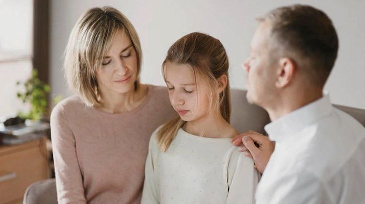 Когда родители были «неплохими» — но тепла всё равно не было: эмоциональная холодность и ее последствия