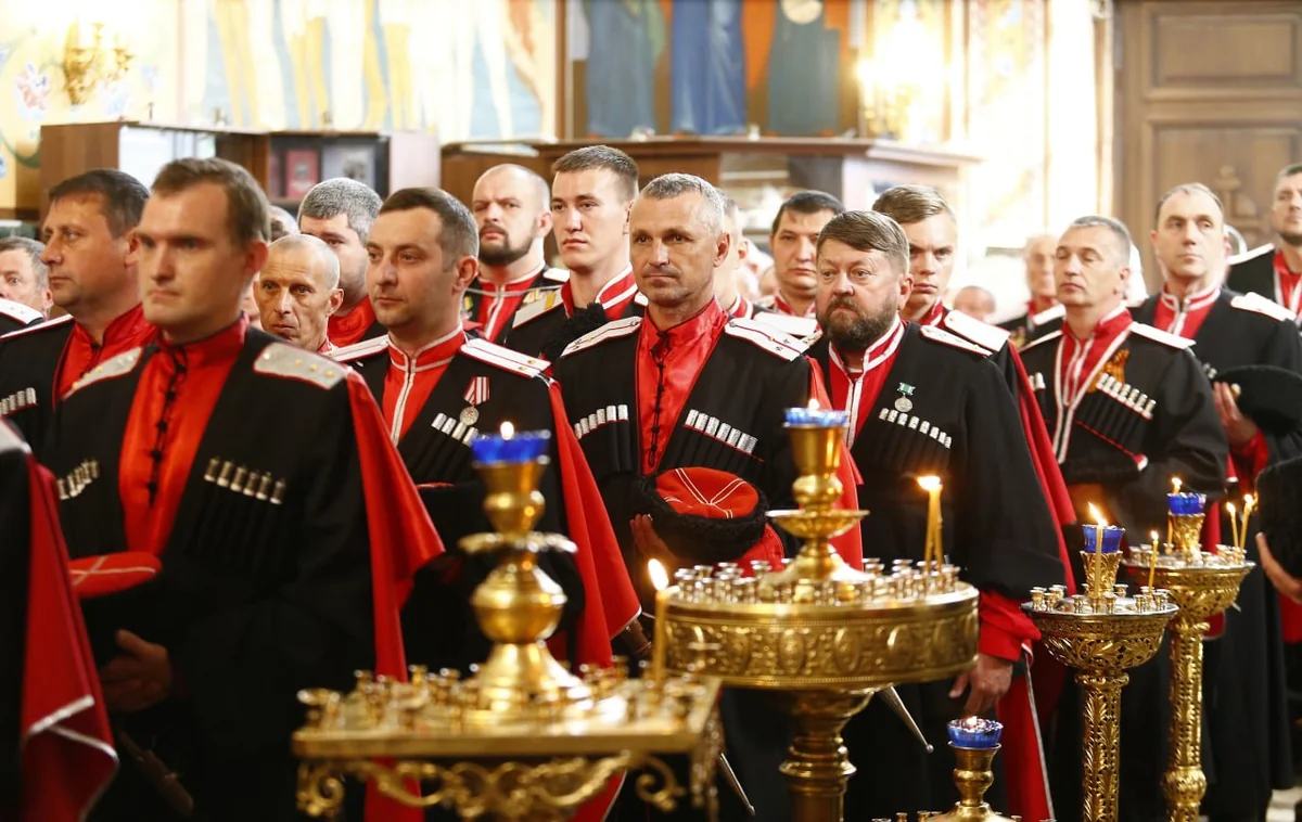 Кондратьев: мы передаем многовековые казачьи традиции подрастающему поколению