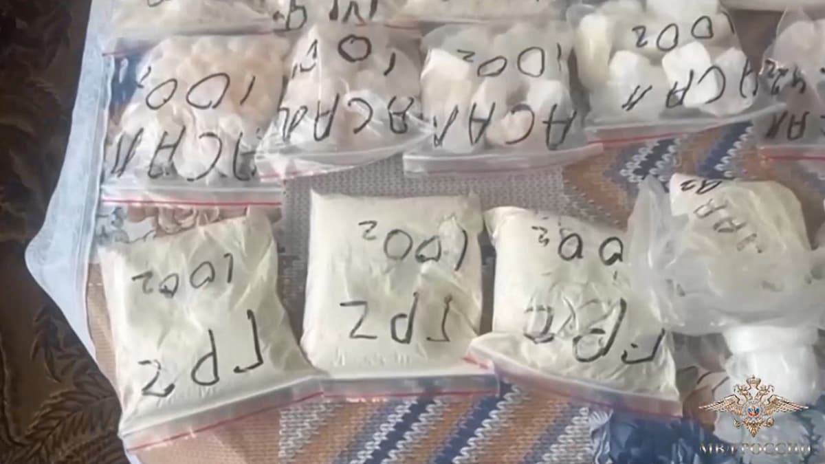 Мефедрон и героин на 100 млн рублей изъяли у действовавших на Кубани закладчиков