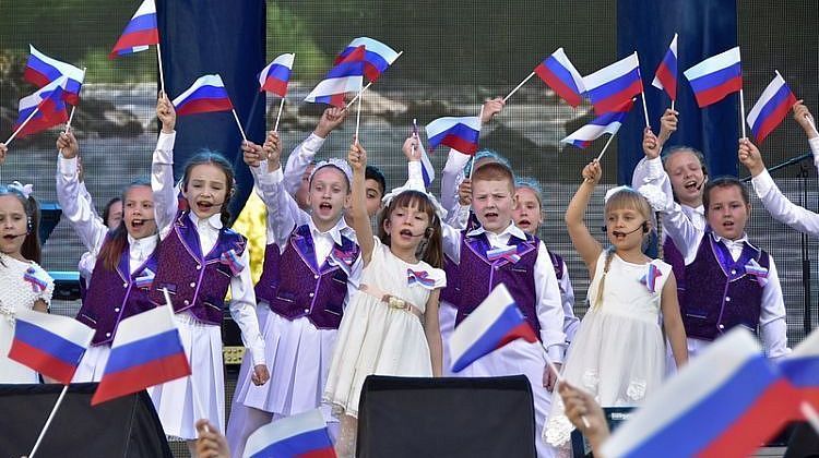 Мир, Труд, Май! Как менялся праздник на протяжение века