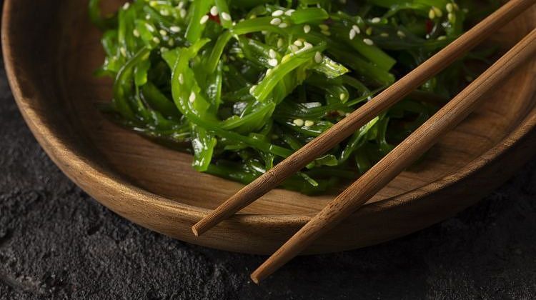 Морская капуста - уникальный дар моря: таких свойств у других продуктов нет