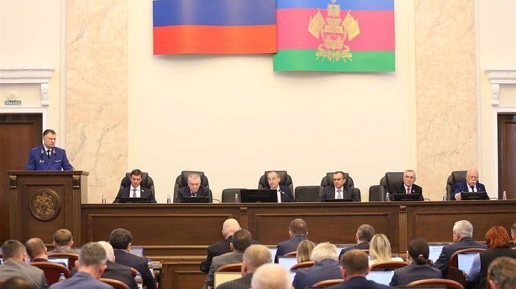 На Кубани расширены меры поддержки участников СВО: древесина вне очереди