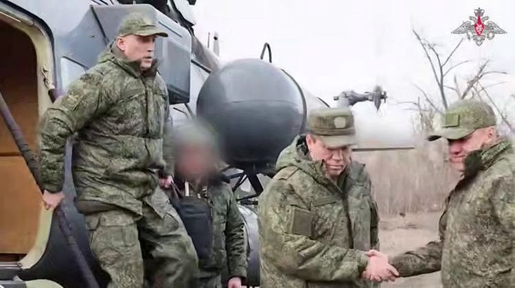 Начальник Генштаба России приехал на передовую! Важные заявления по Красноармейску