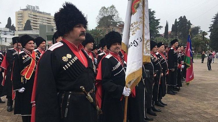 Никогда не посрамят славы героических предков-казаков: парад в День реабилитации в Сочи