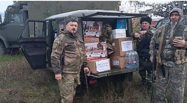 Новогодние подарки нашим бойцам: казаки Сочи порадовали