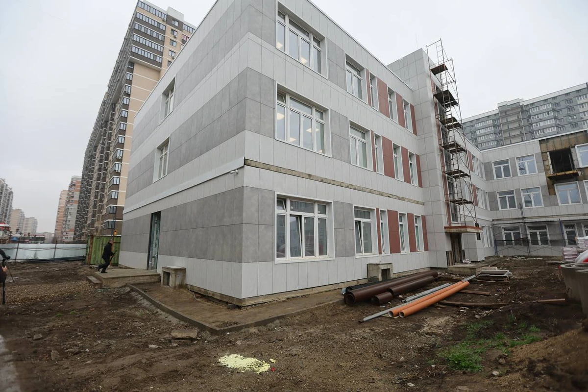 Новую школу на улице Пономаренко в Краснодаре откроют 1 сентября