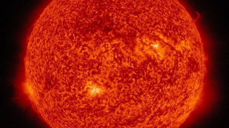 Ночью Солнце взорвалось дважды: что ждать Земле?