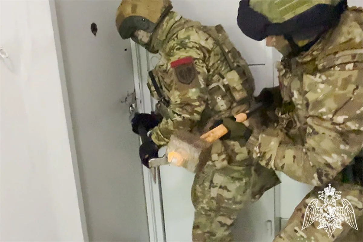 ОМОН задержал подозреваемого в изготовлении порнографии жителя Сочи