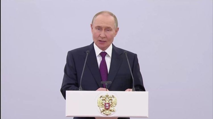 "Орешник" идёт в серию: Путин раскрыл планы по модернизации армии и флота России