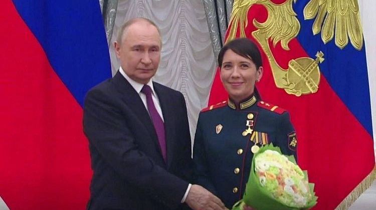 Осколки - на память в тот день: фельдшер закрыла собой солдата на фронте