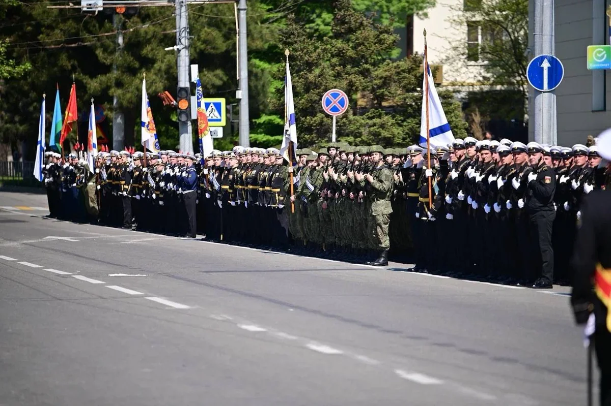 Парад Победы прошел в Новороссийске