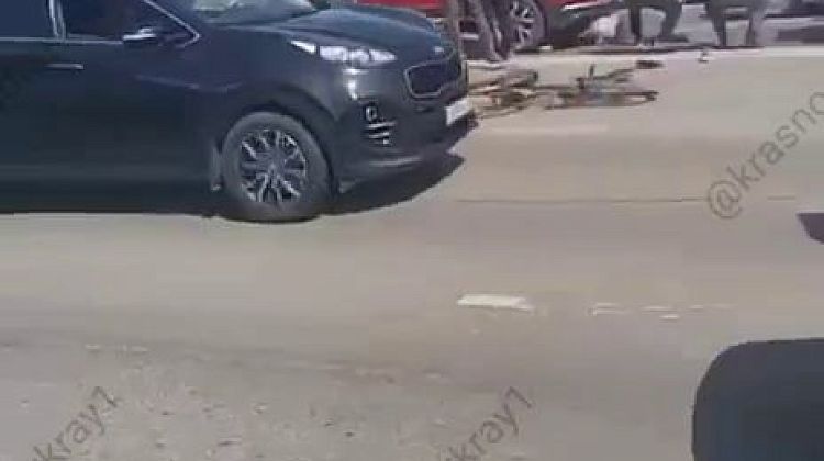 Печальный итог гонок маршрутчиков в Краснодаре: за жизнь ребенка борются врачи